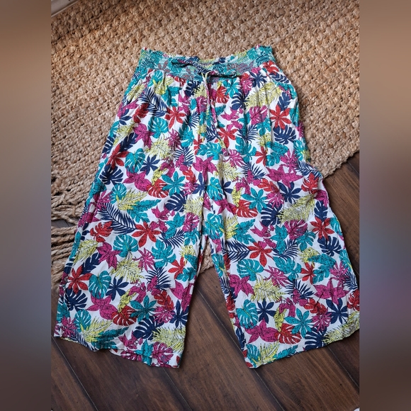 Signature studio Raypn pants Sz XL Floral Print Wide Leg Trabel Cruise Resort We - Picture 1 of 4
